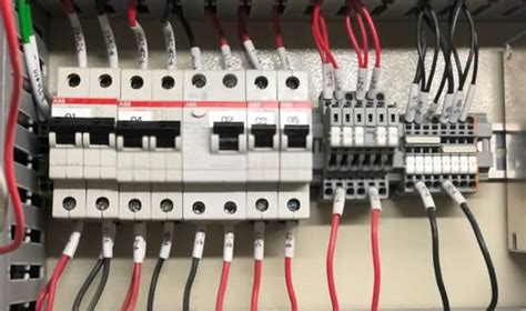 electrical piggyback in breaker box|piggyback breaker wiring diagram.